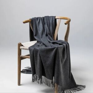 NWT Cashmere, Johnstons Of Elgin Charcoal Throw 75" X 55"